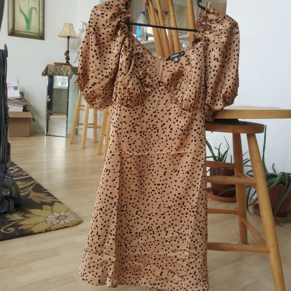 LAST CHANCE Missguided Stone Mini Dress Milkmaid